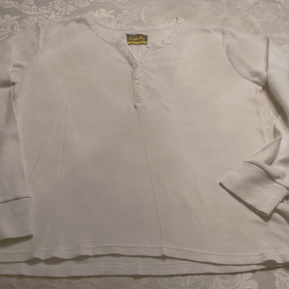 Cabela's therma long sleevel button front henly